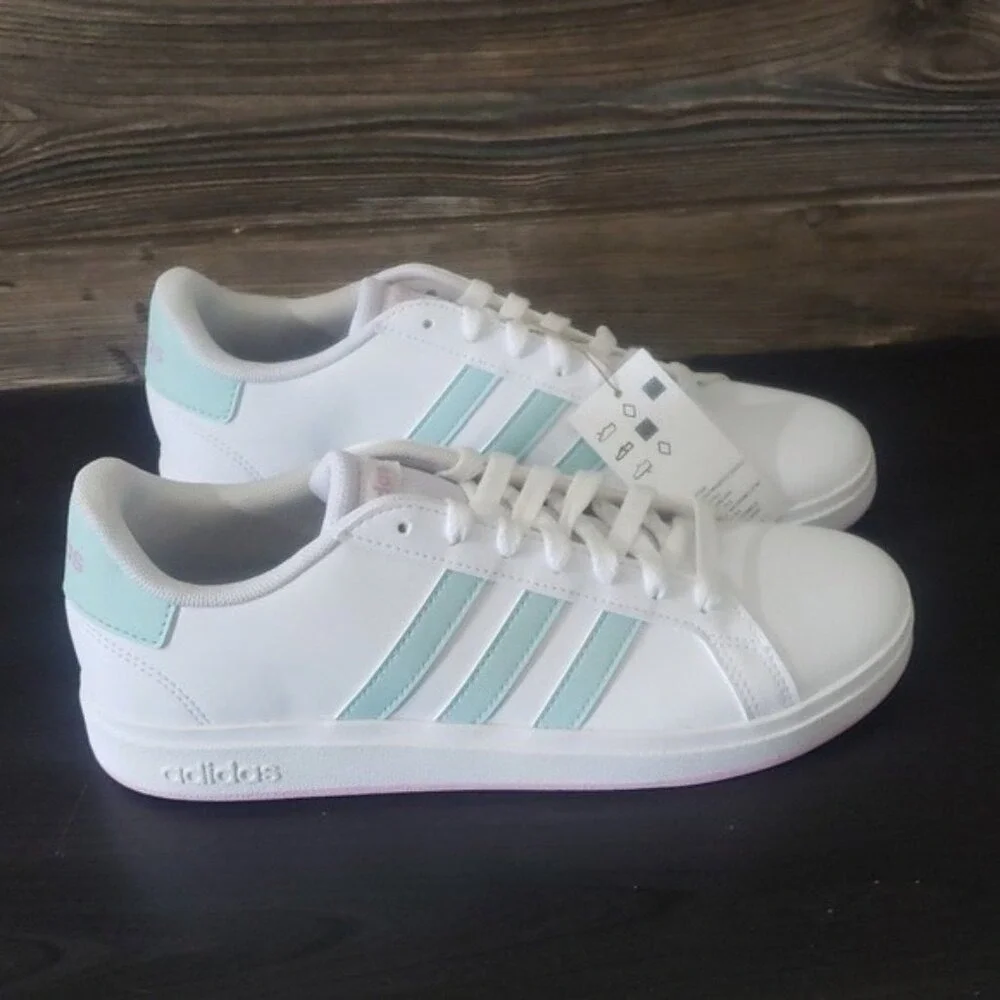 Adidas Grand Court‎ 2.0 Kids Size 7 White Mint Tennis Sneakers Streetwear Sporty